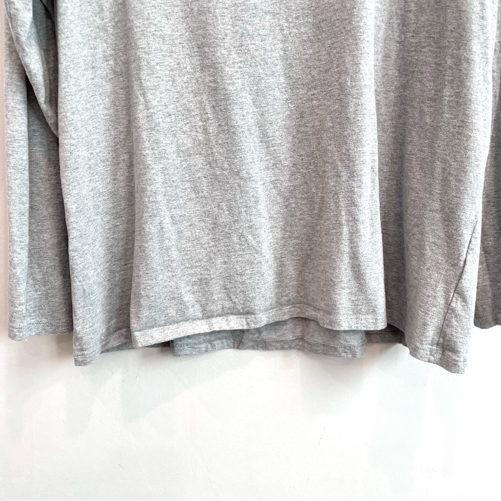 Nike The Nike Tee Athletic Cut Long Sleeve T-Shirt - Picture 4 of 10